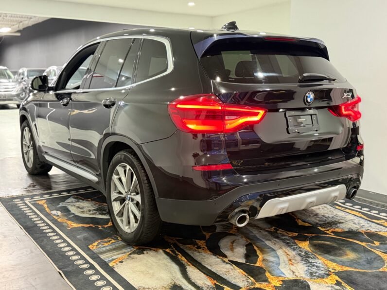 
								2018 BMW X3 xDrive30i| SUNROOF| POWER SEATS| REMOTE START| HEATED SEATS full									